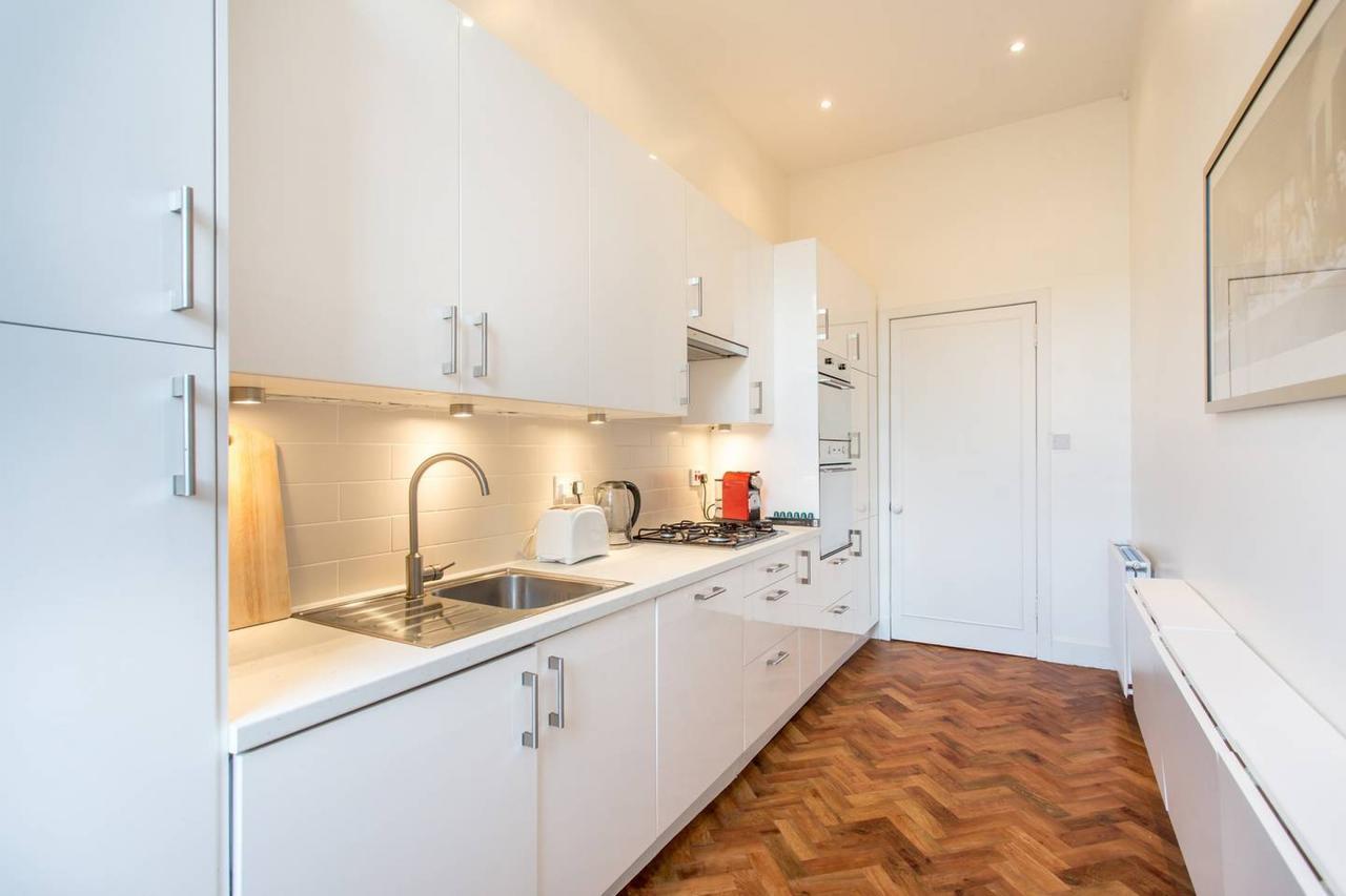 Altido Castle Terrace 3 Bedroom Apartment - Old Town Единбург Екстер'єр фото