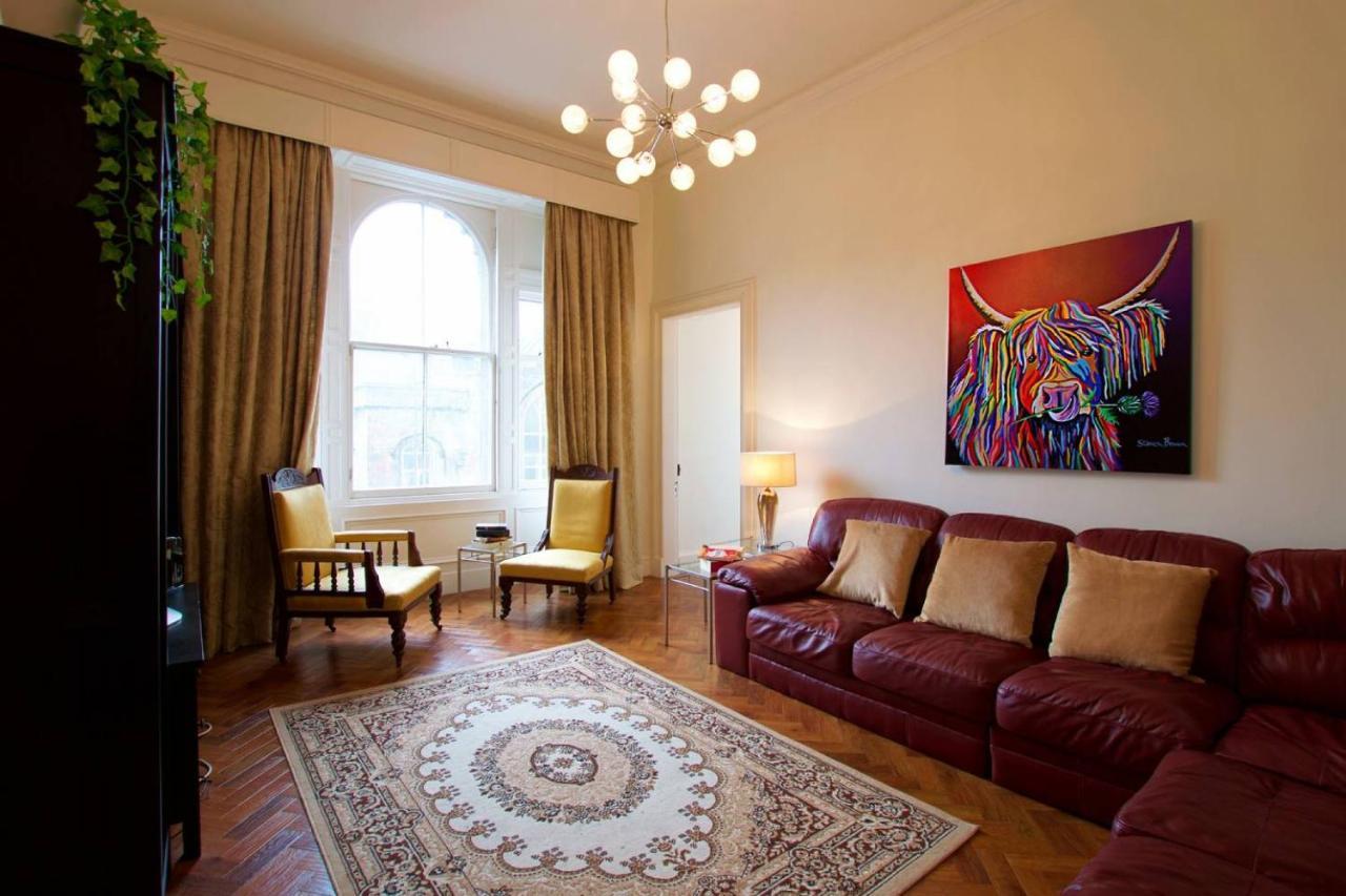 Altido Castle Terrace 3 Bedroom Apartment - Old Town Единбург Екстер'єр фото