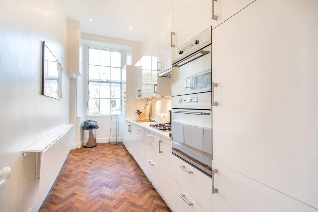 Altido Castle Terrace 3 Bedroom Apartment - Old Town Единбург Екстер'єр фото